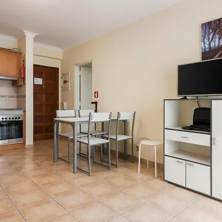 Apartmán Jaune - 50 Meters To The - Quarteira *