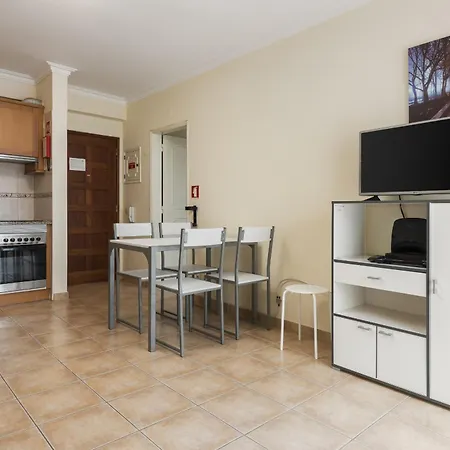 Apartmán Jaune - 50 Meters To The - Quarteira *